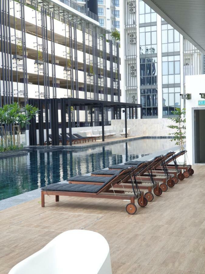 Vivo Suites By Subhome Куала Лумпур Екстериор снимка